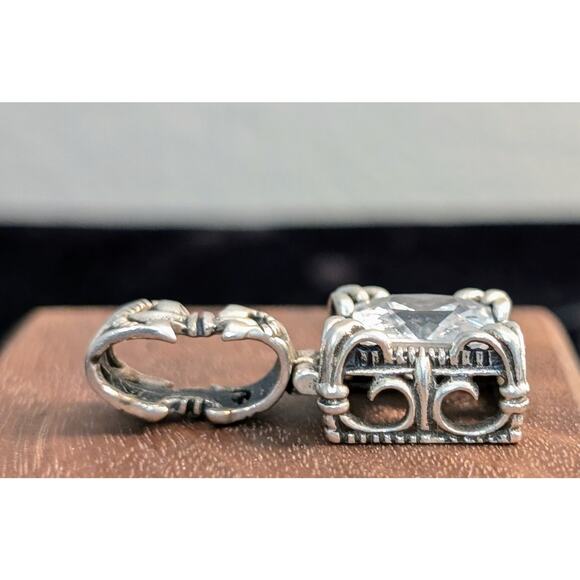 Vtg Designer Silpada "Uptown" CZ Sterling Silver Fleur de Lis Enhancer Pendant - Picture 7 of 8